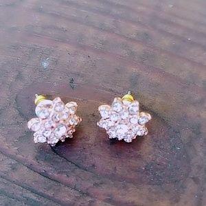 ROSE GOLD STUD EARRINGS DIAMOND STYLE